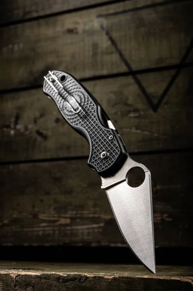 Cuchillo Con Agujero Hoja Clip Alambre Para Portar Cuchillo Caja — Foto de Stock