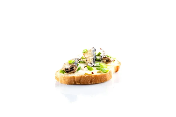 Isolate Sandwich Pesce Spruzzare Isolata Sandwich Sprats Sul Pane Bianco — Foto Stock