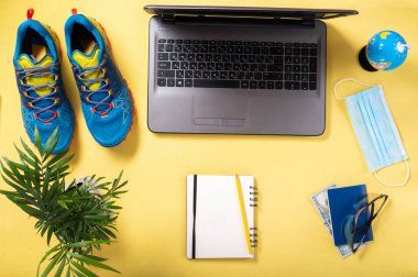 Karantina sırasında seyahat edin. Karantina sırasında turizm. Turizm için bir ülke seçmek. Düz yatıyordu.