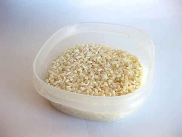Beyaz Kasede Beyaz Pirinç — Stok fotoğraf