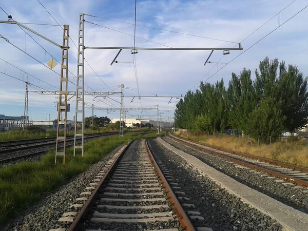 Vecchi Binari Ferroviari Una Zona Industriale — Foto Stock