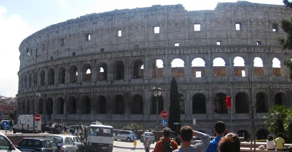 Roma Daki Kolezyum Harabeleri — Stok fotoğraf
