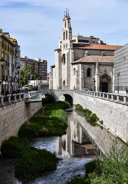 Kostel Řeky Burgosu Španělsko — Stock fotografie