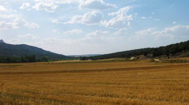 İspanya 'nın kırsal dağ manzaraları.