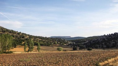 İspanya 'nın kırsal dağ manzaraları.