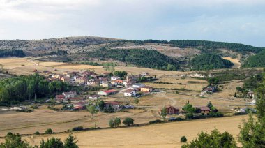 İspanya 'nın kırsal dağ manzaraları.