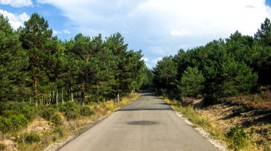 İspanya 'nın kırsal dağ manzaraları.