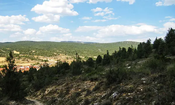 Καλλιεργούμενα Χωράφια Και Βουνά Της Ισπανίας — Φωτογραφία Αρχείου