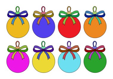 Beyaz arka planda farklı renklerde Noel topları