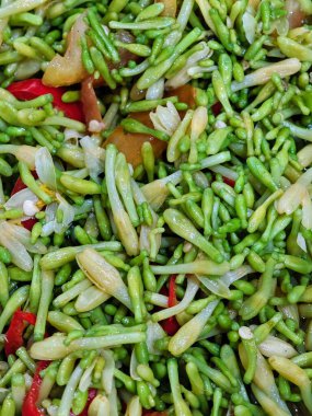 Piyasada yeşil pirinç