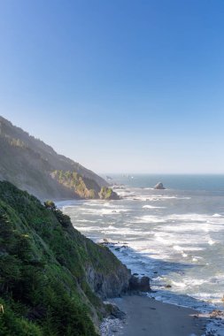 Pasifik kıyıları Crescent City yakınlarındaki CA