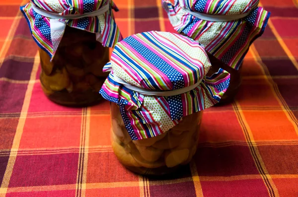 kavanozlara Marine mantar