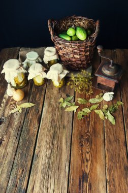 Kış için kavanoz turşu