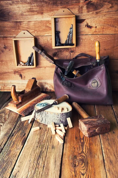 Herramientas de carpintero en taller vintage — Foto de Stock
