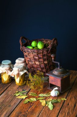 Kış için kavanoz turşu