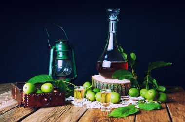 Sağlıklı ev yapımı ceviz tentür