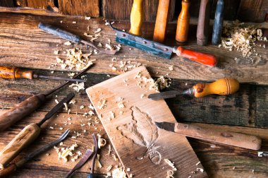 Keskiler ve geleneksel marangoz worksh Ahşap oyma parça