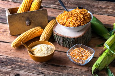 Mısır gevreği ve Mısır unu ile taze Mısır