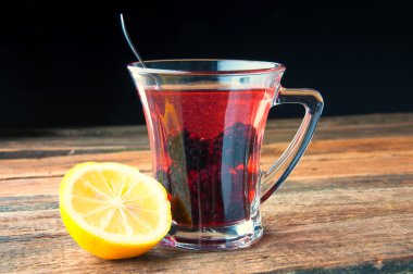 İçki çilek ve bal ile Isınma