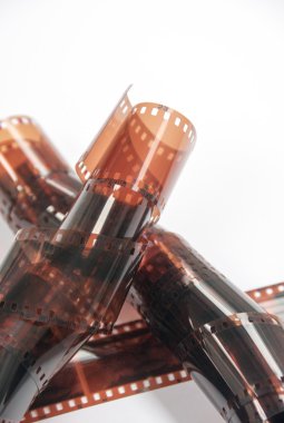 Kamera Foto film şerit izole üzerinde beyaz arka plan