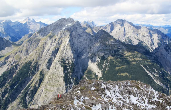 Zobacz na łańcuch górski w Alpach (karwendel) — Zdjęcie stockowe