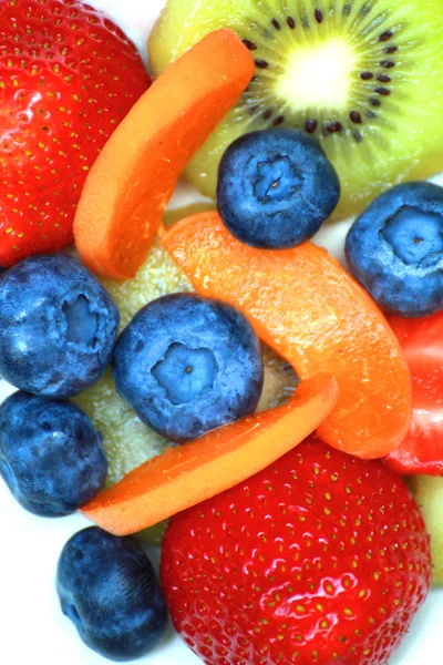 Verschiedene Früchte zusammen gesetzt — Stockfoto