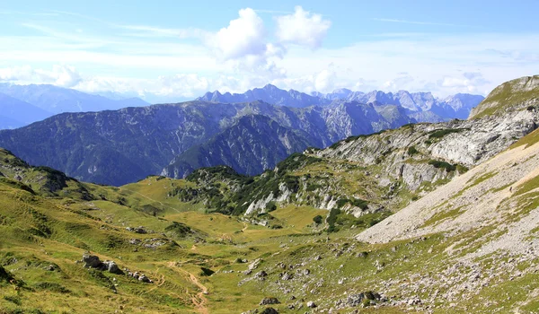 Вид на горную вершину в Альпах (горы Рофан) ) — стоковое фото