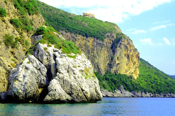 Coast a hegylánc és a titkos bay-Korfu szigetén — Stock Fotó