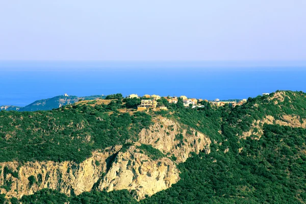 Vista sobre Afionas na ilha de corfu — Fotografia de Stock