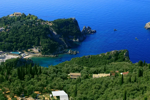 Vista sobre Paleokastritsa na ilha de corfu — Fotografia de Stock