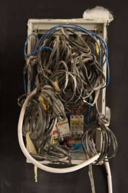 İnşaat alanı üzerinde Elektrik Tesisatı