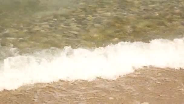 Wonderful sea waves close seup 4K video — стоковое видео