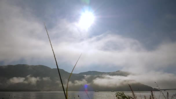 Landschap uitzicht op de berg in Lake Kawaguchi in Japan — Stockvideo