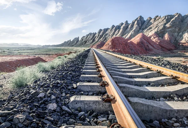 Under the light of the railway track. — Stock Photo, Image