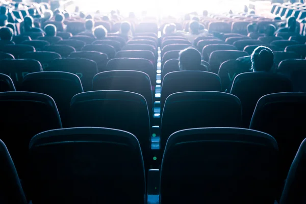 Кіно або театр в аудиторії, бізнес-фоні . — стокове фото