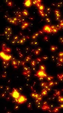 Parlak kıvılcımlar parıldar ve gece gökyüzünde göz kamaştırıcı bir şekilde dart atar..