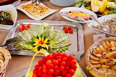 Süslü İsveç tablosu, alan derinliğine dikkat edin