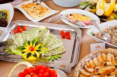 Süslü İsveç tablosu, alan derinliğine dikkat edin