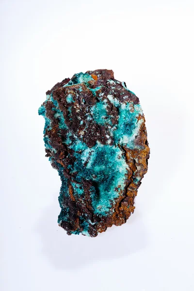 Aurichalcite Kristalleri Granit Üzerinde Açık Mavi Mineral Beyaz Arkaplanda Izole — Stok fotoğraf