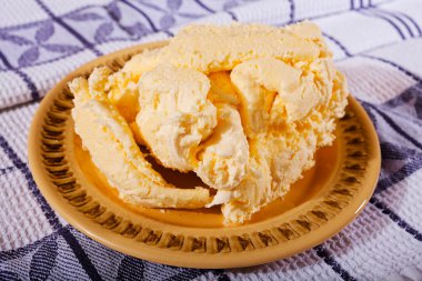 Sırp geleneksel yayılımı 