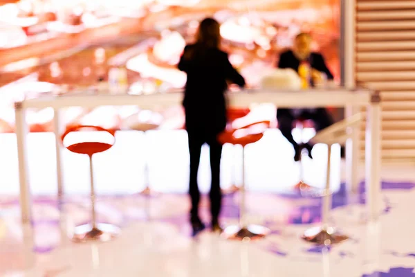 Blurred Image Man Woman Bar Table Blurred 100 — Stock Photo, Image