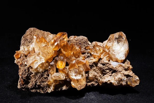 Гірський кристал у природі — стокове фото