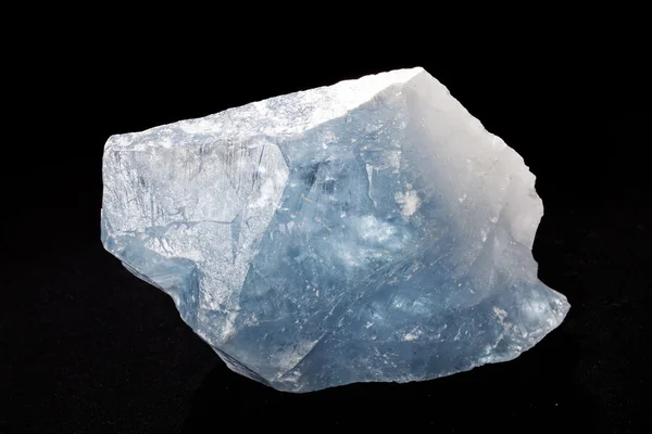 Celestin Mineral Azul Fundo Preto — Fotografia de Stock