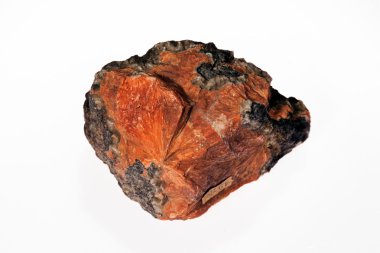 beyaz arkaplanda durgunluk