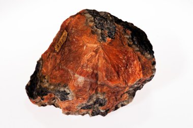 beyaz arkaplanda durgunluk