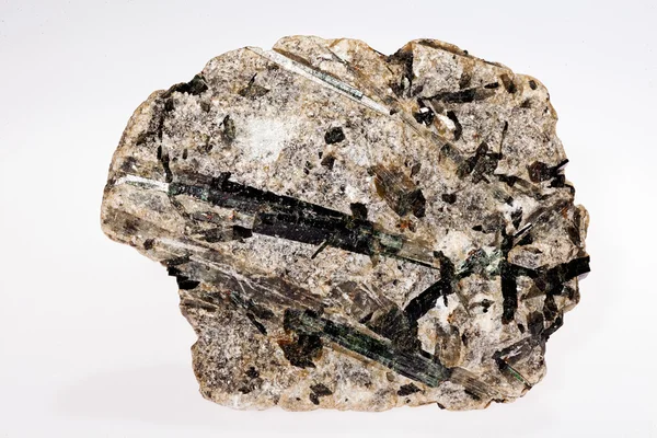 Mineral Aktinolit Inosilikat Dengan Talc Pada Latar Belakang Putih — Stok Foto