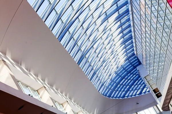 Een Ongewoon Hoog Plafond Het Winkelcentrum Noteer Ondiepe Scherptediepte — Stockfoto