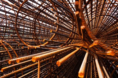 Üzerinden mesh takviye sütunlar için, görmek içinde