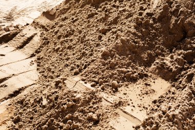 İnşaatta çakıllı daha küçük kum