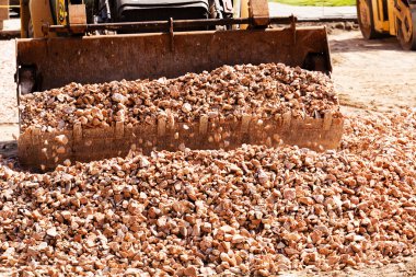 daha büyük çakıl İnşaat